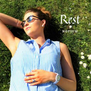 ดาวน์โหลดและฟังเพลง Rest พร้อมเนื้อเพลงจาก Hopium