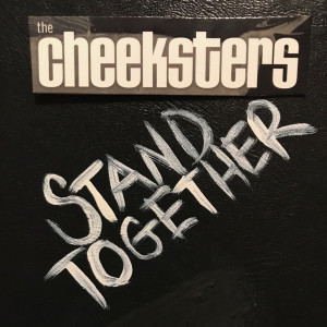 收听The Cheeksters的Stand Together歌词歌曲