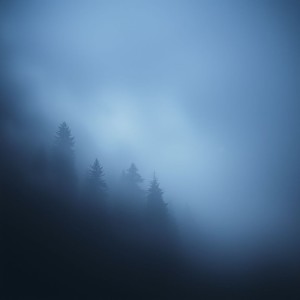 Dengarkan fading winds lagu dari DarkRezet dengan lirik