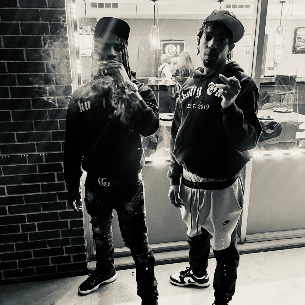 2 WoOdz WiT uNk (Explicit)