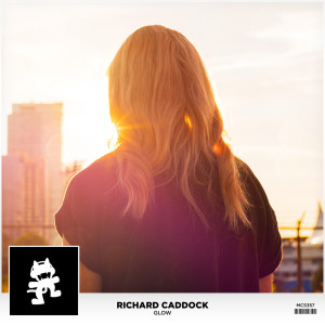 Glow dari Richard Caddock