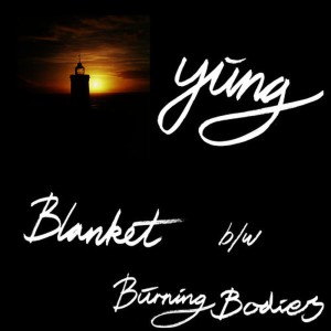 ดาวน์โหลดและฟังเพลง Blanket พร้อมเนื้อเพลงจาก Yung