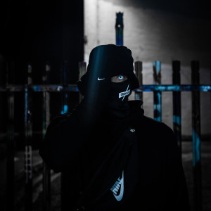 Listen to Éjféli etetés (Explicit) song with lyrics from Para Dox