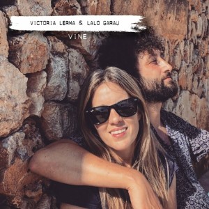 收聽Victoria Lerma的Vine歌詞歌曲