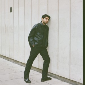 Dhruv ดาวน์โหลดและฟังเพลงฮิตจาก Dhruv