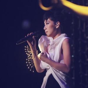 收聽林忆莲的笛子姑娘歌詞歌曲