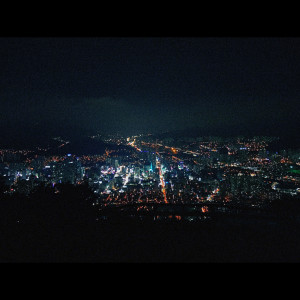 Listen to 황령산에서 song with lyrics from 오규석