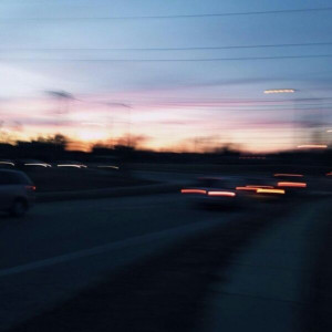 ดาวน์โหลดและฟังเพลง CLUTCHÊD (Slowed) (Explicit) พร้อมเนื้อเพลงจาก IIIWAY