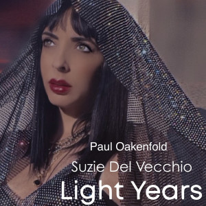 Album Light Years (Deluxe Version) oleh Suzie Del Vecchio