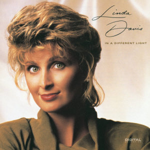 收聽Linda Davis的In A Different Light歌詞歌曲