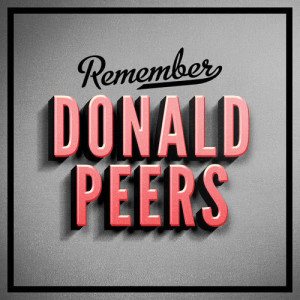 Dengarkan lagu Strawberry Moon (In A Blueberry Sky) nyanyian Donald Peers dengan lirik
