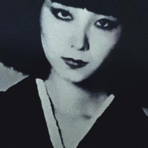 收聽yung maou的MONEY AND CIGARETTES (Explicit)歌詞歌曲