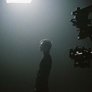Listen to ROYAL // GUIZHU song with lyrics from Gin 诸葛靖