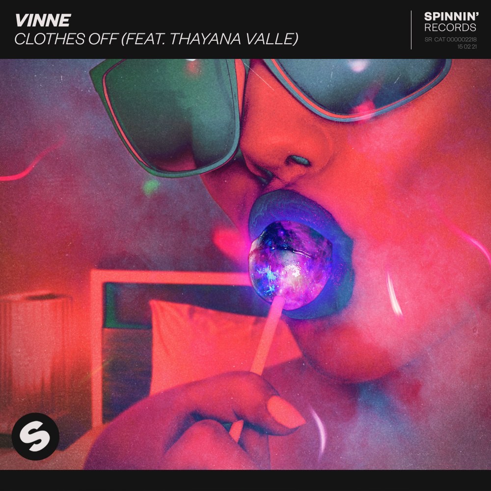 Clothes Off(feat. Thayana Valle) (Extended Mix)