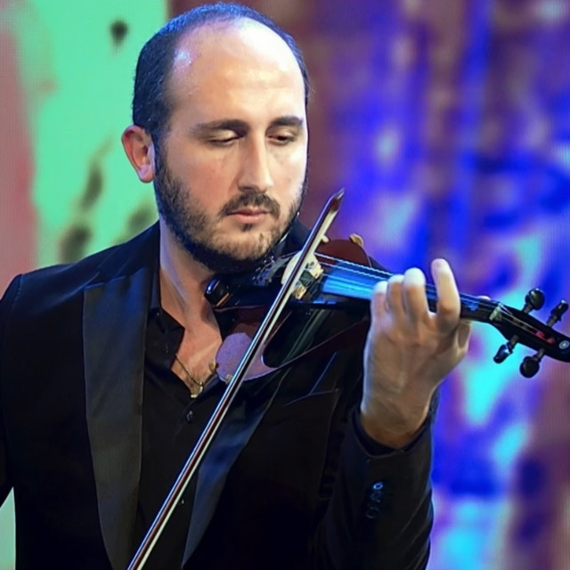 Listen to Modigliani song with lyrics from Davit Matevosyan