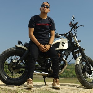 Dengarkan lagu Janji Yang Palsu nyanyian Andra Respati dengan lirik