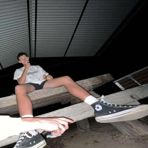 default playlist img