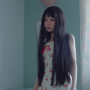 Listen to Switchin Sides (Explicit) song with lyrics from ROSESIA (로즈시아)