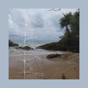 Album waves oleh Mxxre