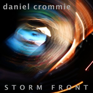 收聽Daniel Crommie的The Howling Moon歌詞歌曲