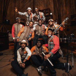 收听Orchestra Baobab的50 ANS (Live Dome Session Koko London)歌词歌曲