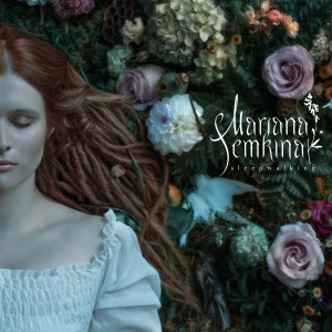 ดาวน์โหลดและฟังเพลง Turn Back Time พร้อมเนื้อเพลงจาก Marjana Semkina