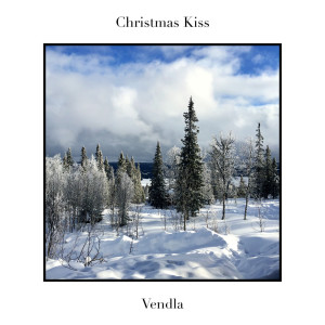 Christmas Kiss dari Vendla