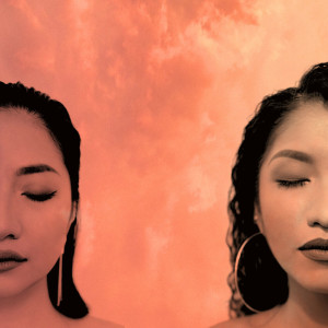 ดาวน์โหลดและฟังเพลง 美族女孩 พร้อมเนื้อเพลงจาก Mayá x iRene