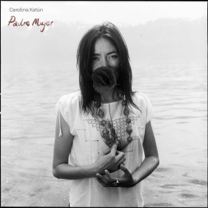 ดาวน์โหลดและฟังเพลง Padre Mujer พร้อมเนื้อเพลงจาก Carolina Katún