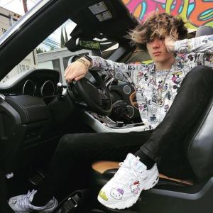 Listen to Can't Trust Nobody (Explicit) song with lyrics from dyingoutlay