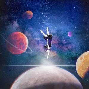 Listen to 작은 새는 날고 싶었다 (A little bird wants to fly) song with lyrics from 신아린