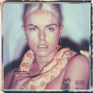 收聽Lauren Sanderson的Electric (Explicit)歌詞歌曲