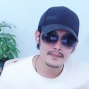 收聽李學銳的獨自暢飲 (cover: 林子祥) (完整版)歌詞歌曲