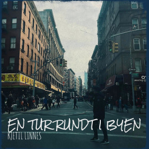 ดาวน์โหลดและฟังเพลง En Tur Rundt I Byen พร้อมเนื้อเพลงจาก Kjetil Linnes