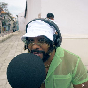 Listen to La Sesión #70 song with lyrics from Robinho