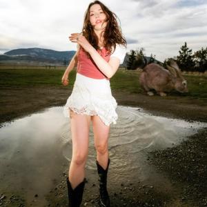 ดาวน์โหลดและฟังเพลง Blood Ice พร้อมเนื้อเพลงจาก Alaska Reid