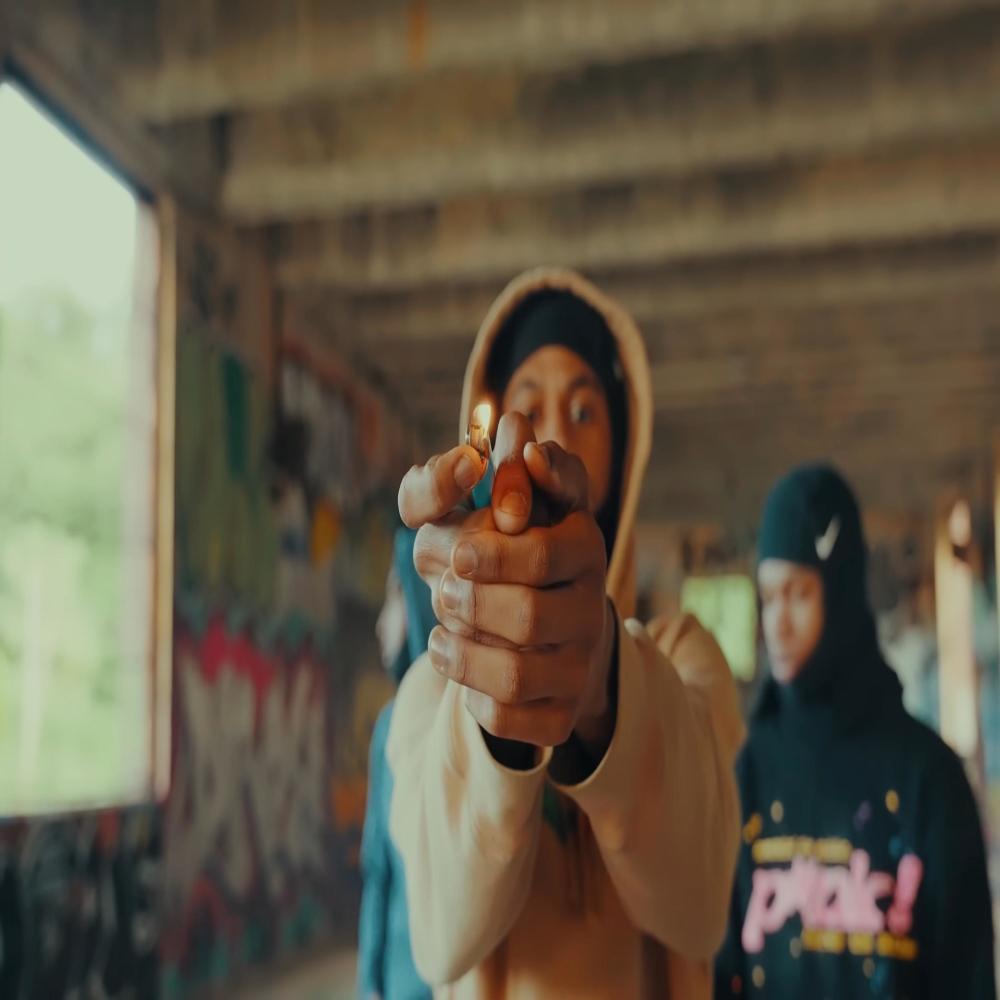 Ukraine (feat. J Hound & Jay5) (Explicit)