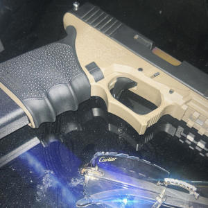 ดาวน์โหลดและฟังเพลง Never In Yo Hood (Explicit) พร้อมเนื้อเพลงจาก KezzBo