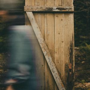 ดาวน์โหลดและฟังเพลง Dans ton dos พร้อมเนื้อเพลงจาก Fred Doston