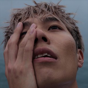 Listen to 不想放假 (feat. Billy Choi) song with lyrics from Teddy Fan