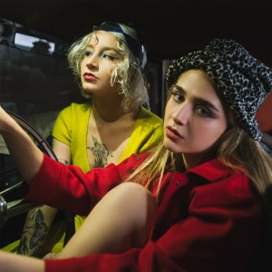 ดาวน์โหลดและฟังเพลง Xperimento พร้อมเนื้อเพลงจาก LIVIA