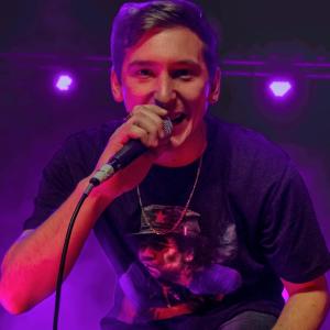 收聽Pablo Cuomo Jr的Sesion 1 (Sola, Esta Noche, Te Mentiria, Entre Nosotros)歌詞歌曲