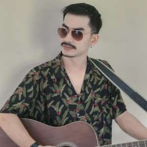 收聽มะเดี่ยวศรี นักเลงไมค์的อย่าเอากูไปเทียบกับใคร歌詞歌曲