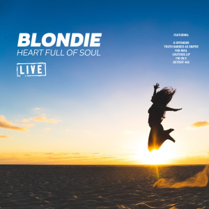 Dengarkan lagu Playing With Fire (Live) nyanyian Blondie dengan lirik