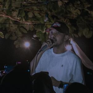 收听Ebeng Acom的Luka歌词歌曲