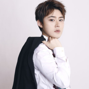 ดาวน์โหลดและฟังเพลง 生生 (伴奏) พร้อมเนื้อเพลงจาก 小水