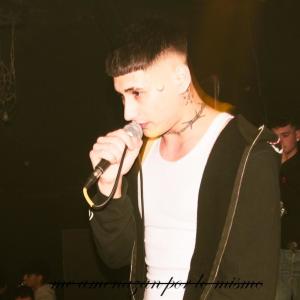 收聽Juicynise的Me Amenazan Por Lo Mismo (Explicit)歌詞歌曲