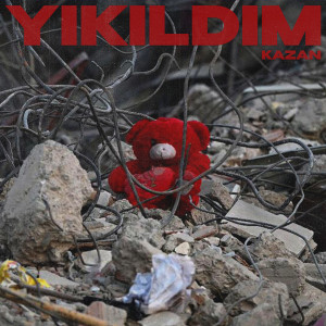 Dengarkan lagu Yıkıldım (Explicit) nyanyian Kazan dengan lirik