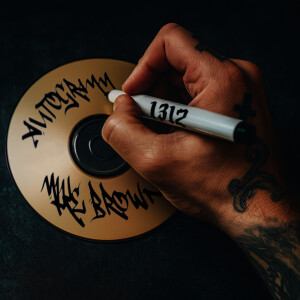 default playlist img