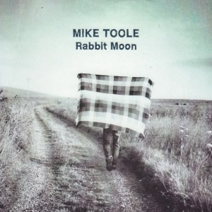 Dengarkan Keep Running lagu dari Mike Toole dengan lirik
